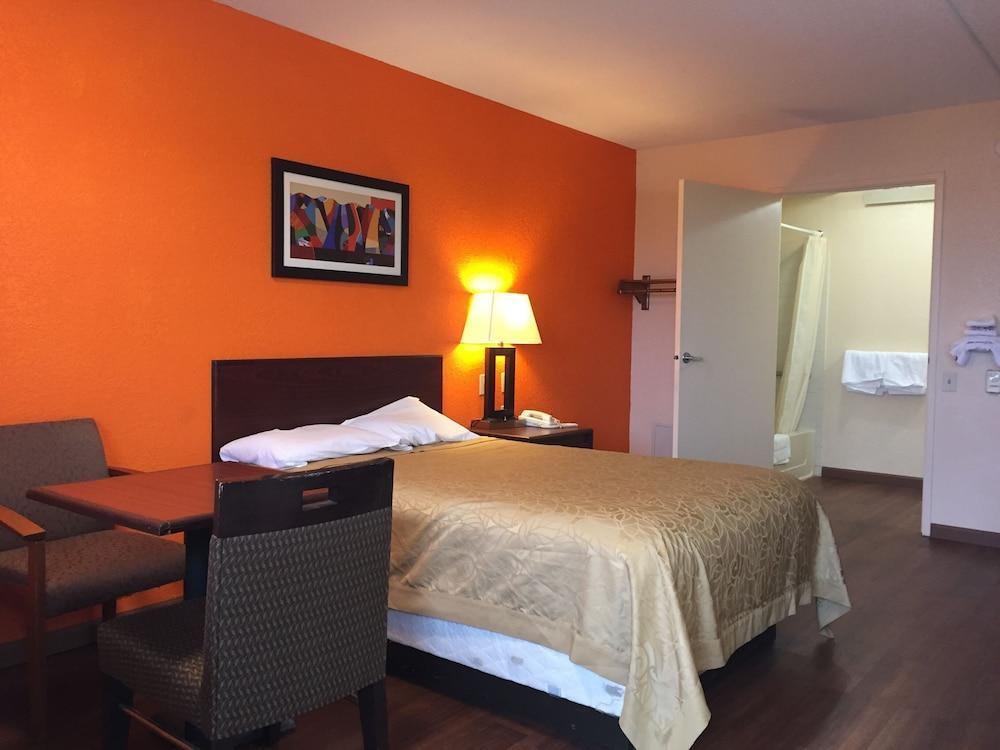 Americas Best Value Inn-Pittsburgh Airport Coraopolis Eksteriør bilde