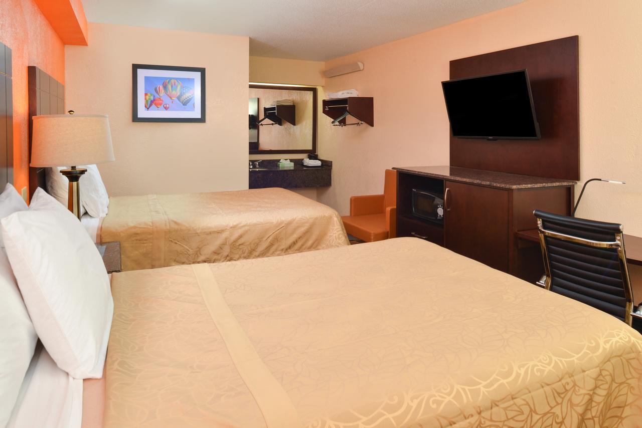 Americas Best Value Inn-Pittsburgh Airport Coraopolis Eksteriør bilde