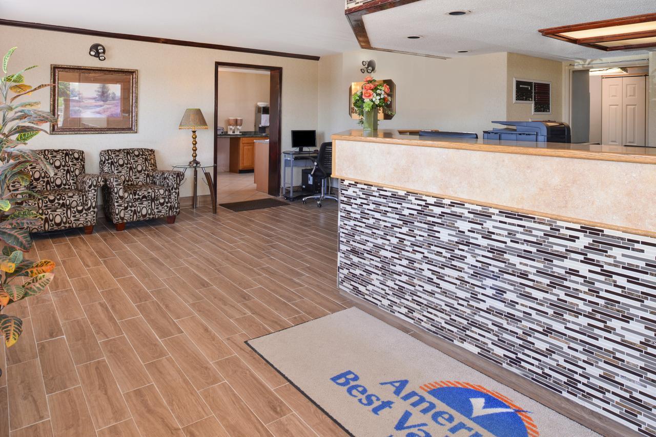 Americas Best Value Inn-Pittsburgh Airport Coraopolis Eksteriør bilde