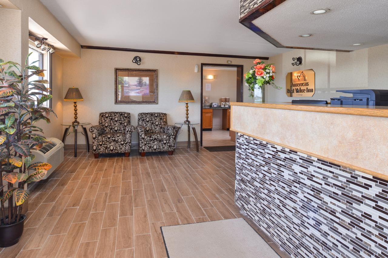 Americas Best Value Inn-Pittsburgh Airport Coraopolis Eksteriør bilde