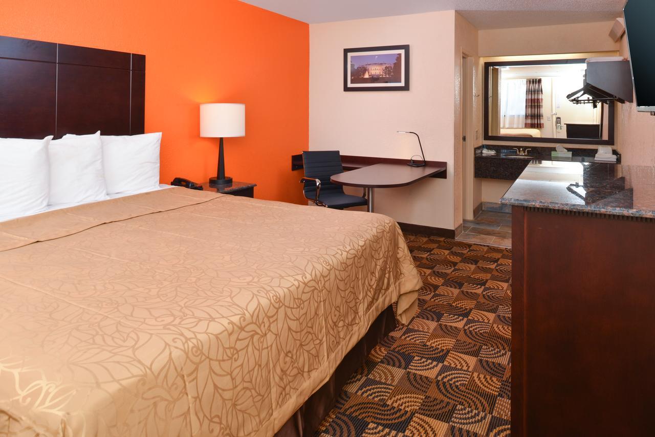Americas Best Value Inn-Pittsburgh Airport Coraopolis Eksteriør bilde