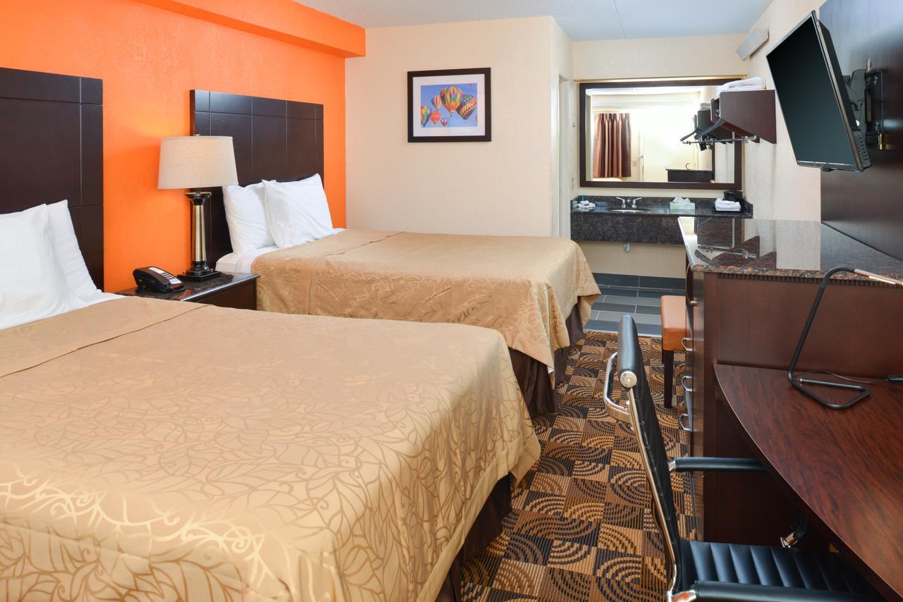 Americas Best Value Inn-Pittsburgh Airport Coraopolis Eksteriør bilde
