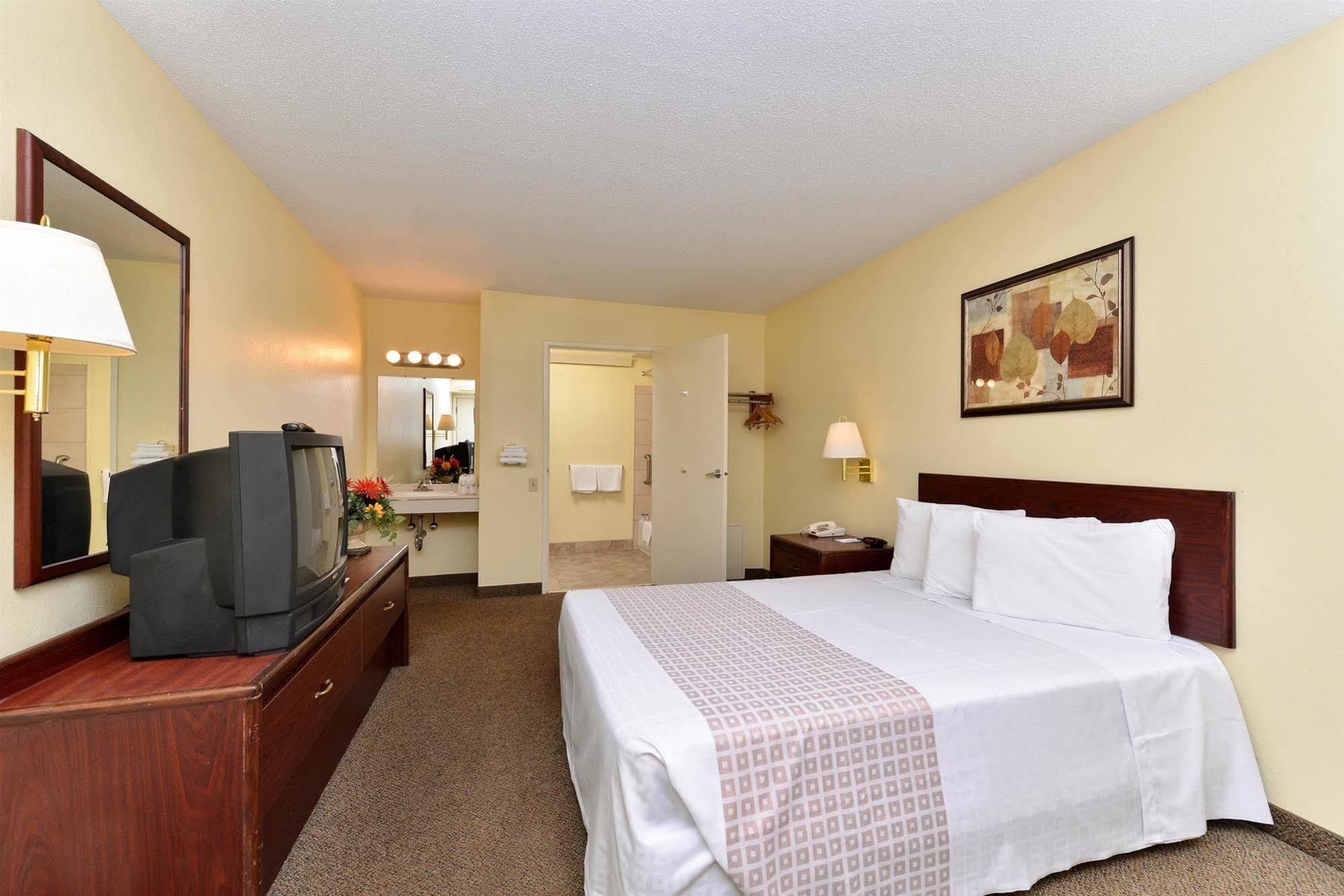 Americas Best Value Inn-Pittsburgh Airport Coraopolis Eksteriør bilde